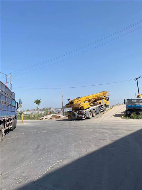 黄岩区25吨吊车的租赁价格大概是多少？